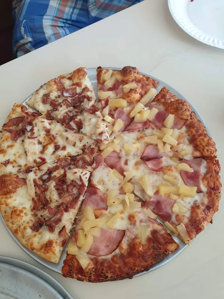 Pizza Bacon Und Hawai
